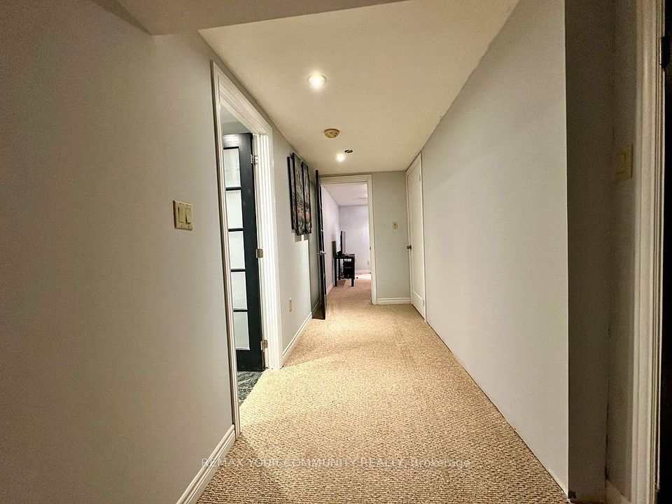 71 Royal Orchard Boulevard Basement, Markham, ON L3T 3C7 21