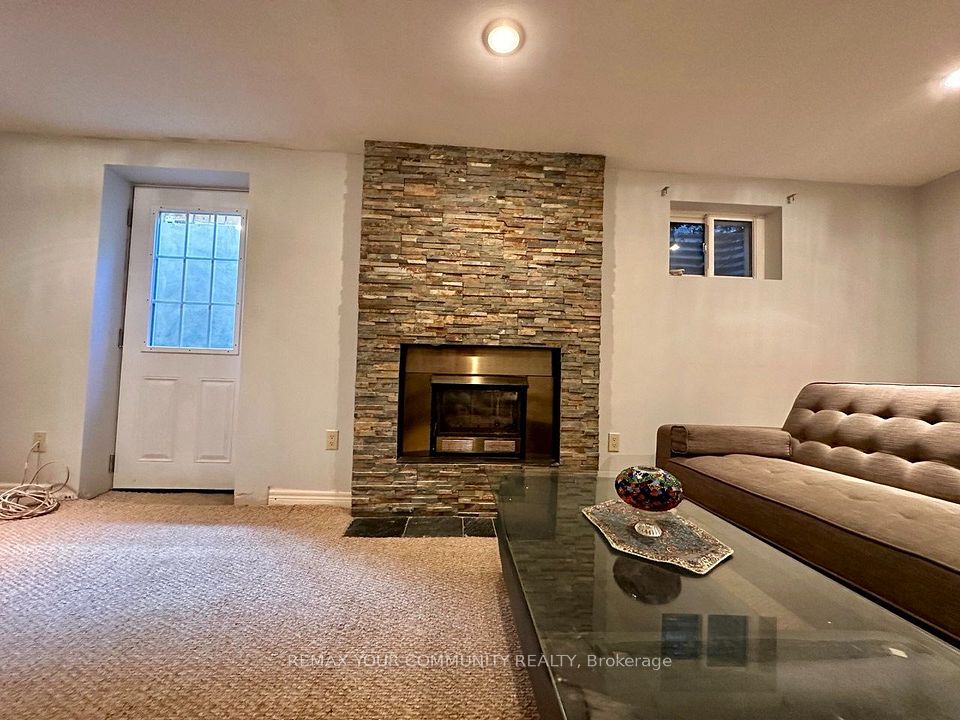 71 Royal Orchard Boulevard Basement, Markham, ON L3T 3C7 20
