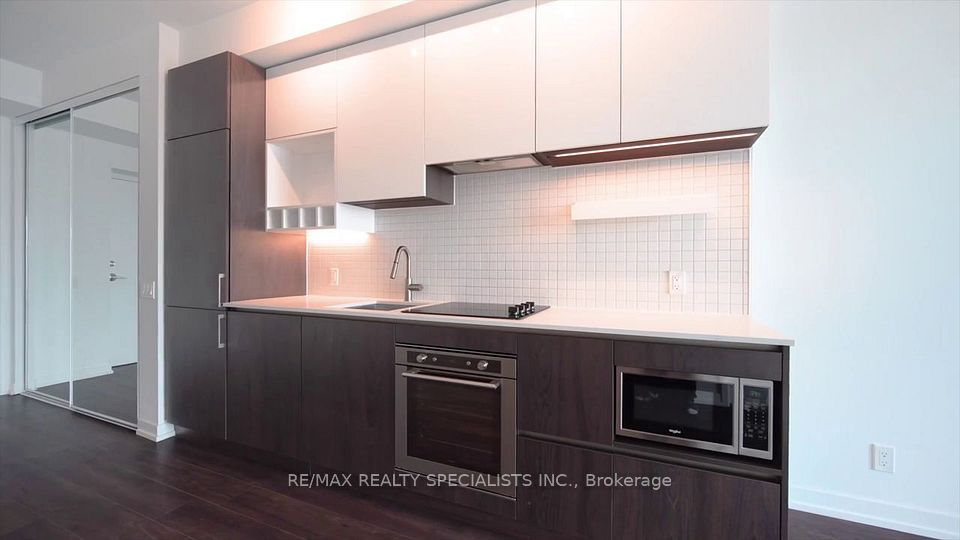950 PORTAGE Parkway 3001, Vaughan, ON L4K 0J7 11