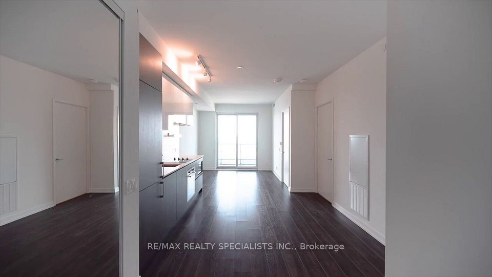 950 PORTAGE Parkway 3001, Vaughan, ON L4K 0J7 7