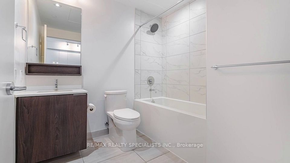 950 PORTAGE Parkway 3001, Vaughan, ON L4K 0J7 22