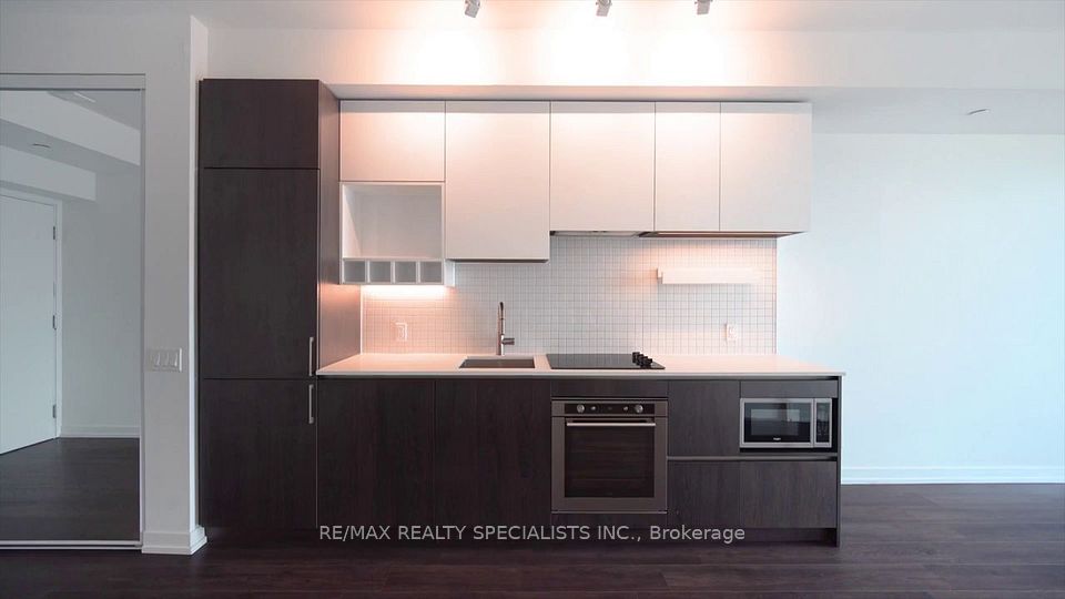 950 PORTAGE Parkway 3001, Vaughan, ON L4K 0J7 10