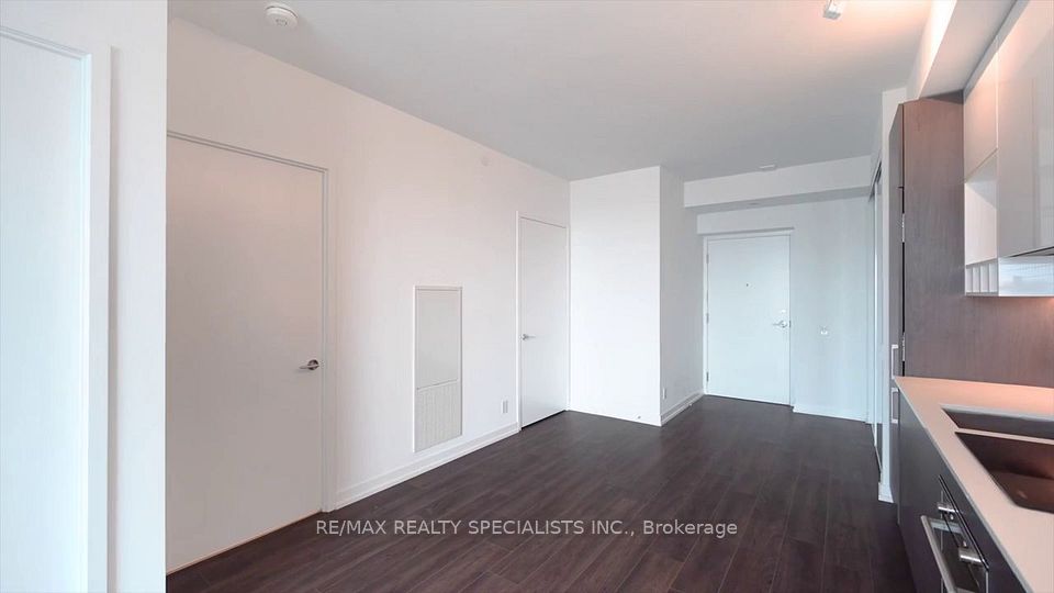 950 PORTAGE Parkway 3001, Vaughan, ON L4K 0J7 9