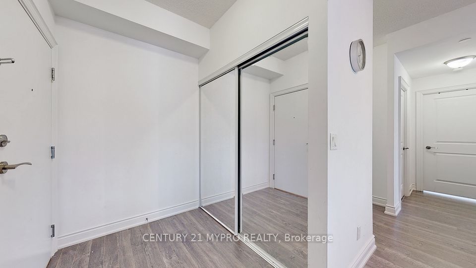 38 Cedarland Drive 705, Markham, ON L6G 1B8 25