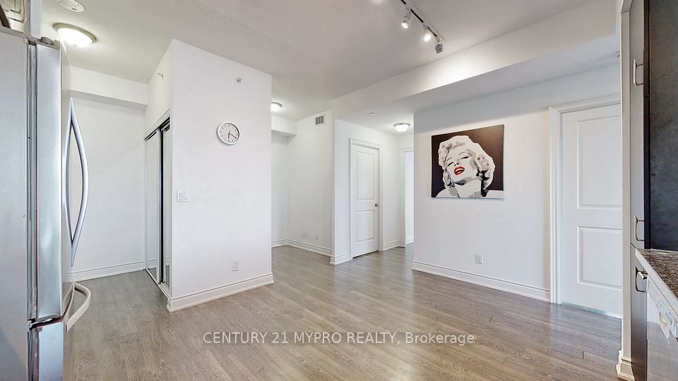 38 Cedarland Drive 705, Markham, ON L6G 1B8 11