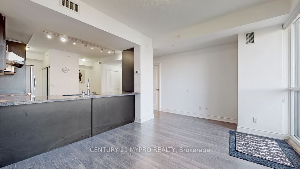 38 Cedarland Drive 705, Markham, ON L6G 1B8 6