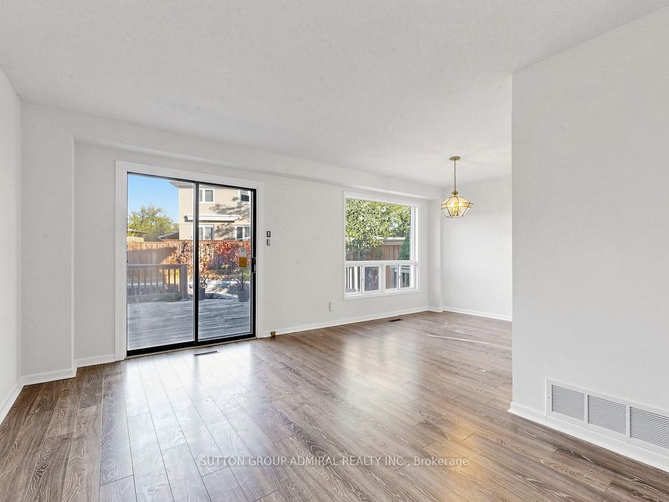 10 Kilkenny Place, Richmond Hill, ON L4C 5S2 3