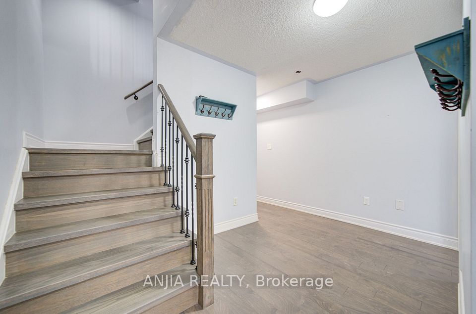 2434 Bur Oak Avenue, Markham, ON L6B 1J8 5