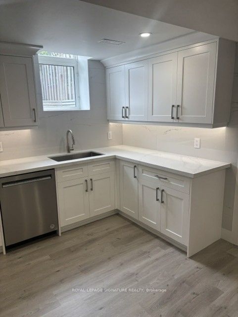Detached at 5 Spring Town Road, Vaughan, ON L4L 8G2