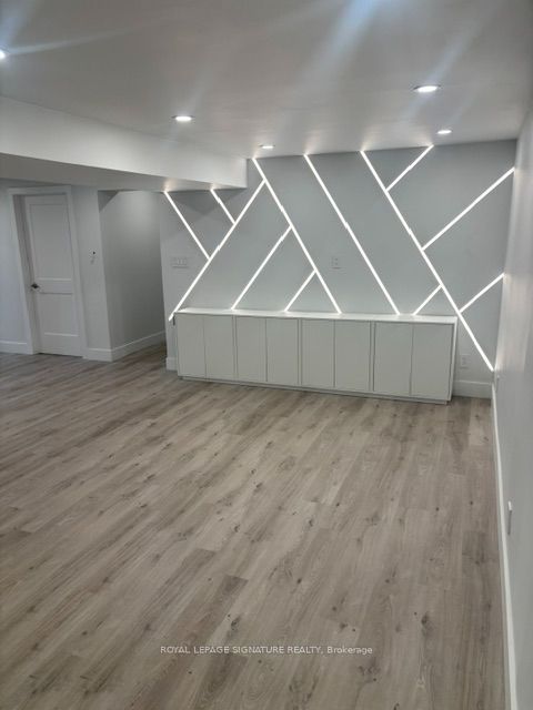 5 Spring Town Road, Vaughan, ON L4L 8G2 9