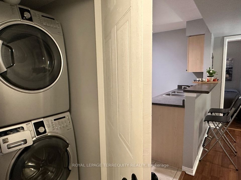 2265 Bur Oak Avenue 41, Markham, ON L6E 0B8 12