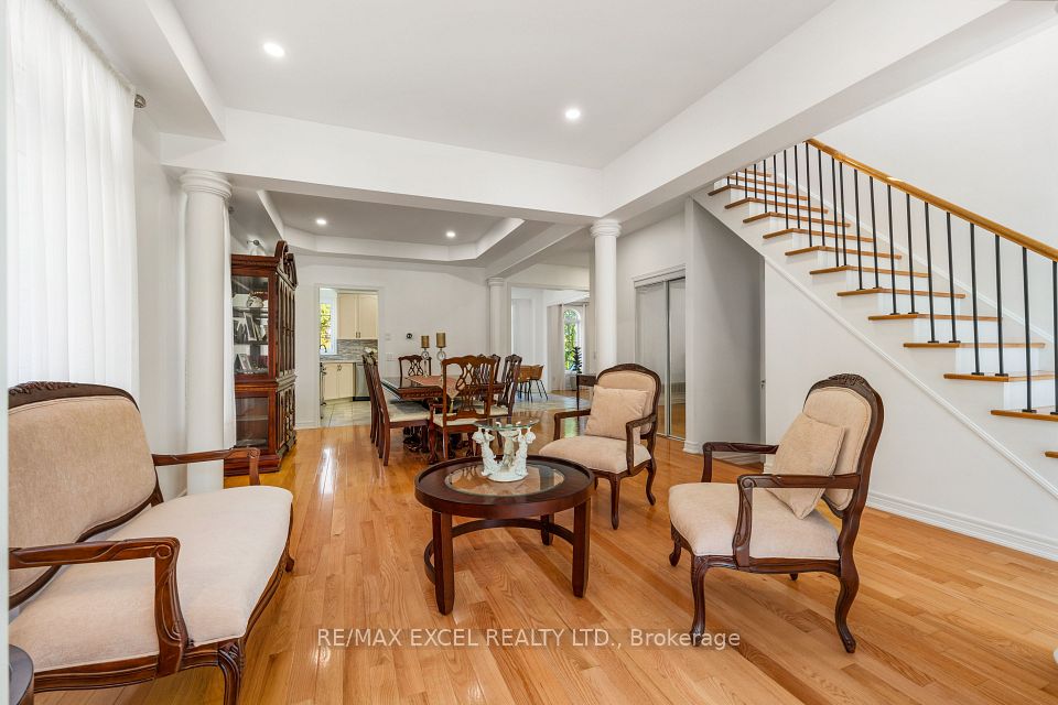 29 Brass Drive N, Richmond Hill, ON L4E 4T3 8