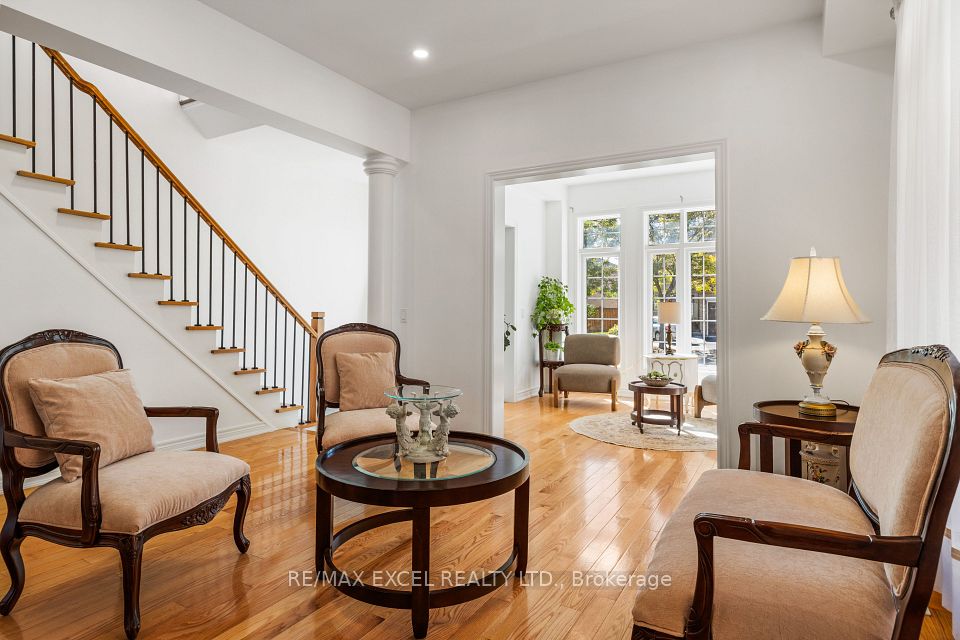 29 Brass Drive N, Richmond Hill, ON L4E 4T3 9