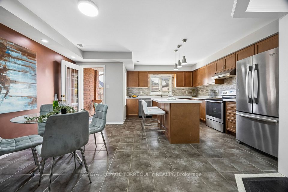 20 Eastern Skies Way, Markham, ON L6E 0N8 16