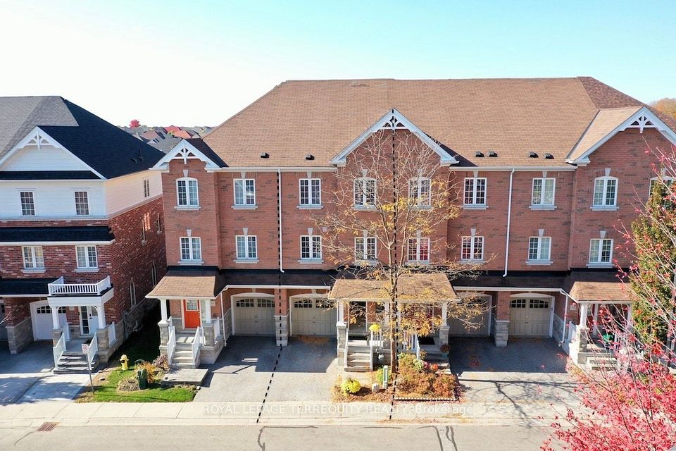 Att/Row/Townhouse at 20 Eastern Skies Way, Markham, ON L6E 0N8