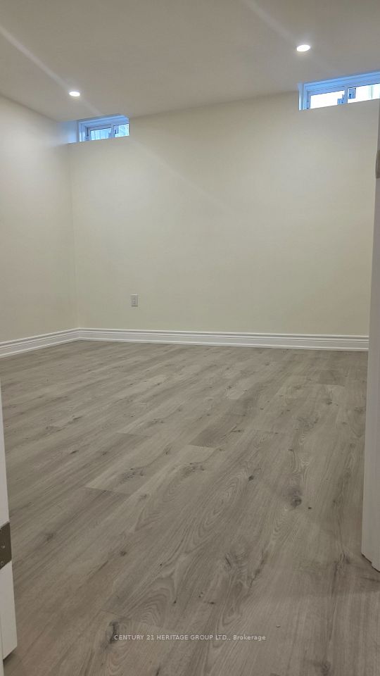74 Gallant Place Bsmt, Vaughan, ON L4H 3W7 6