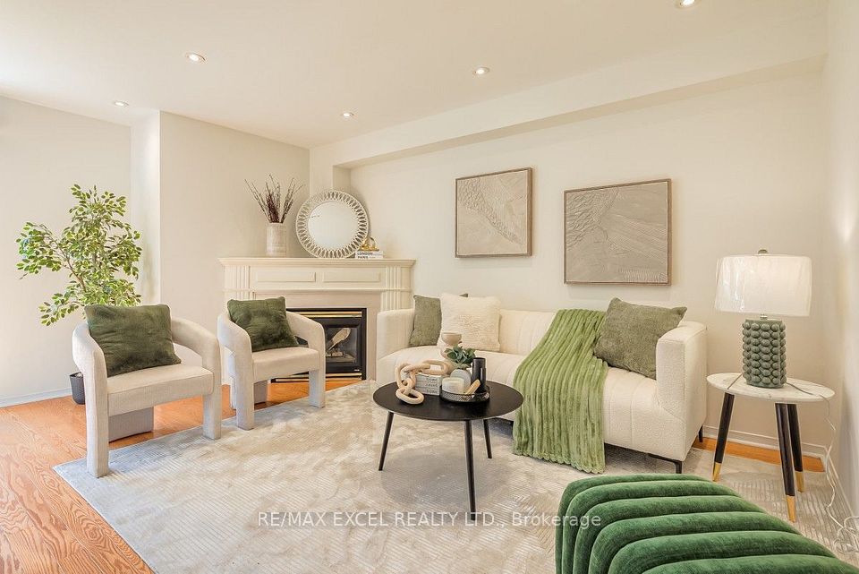 195 Trail Ridge Lane, Markham, ON L6C 2C6 4