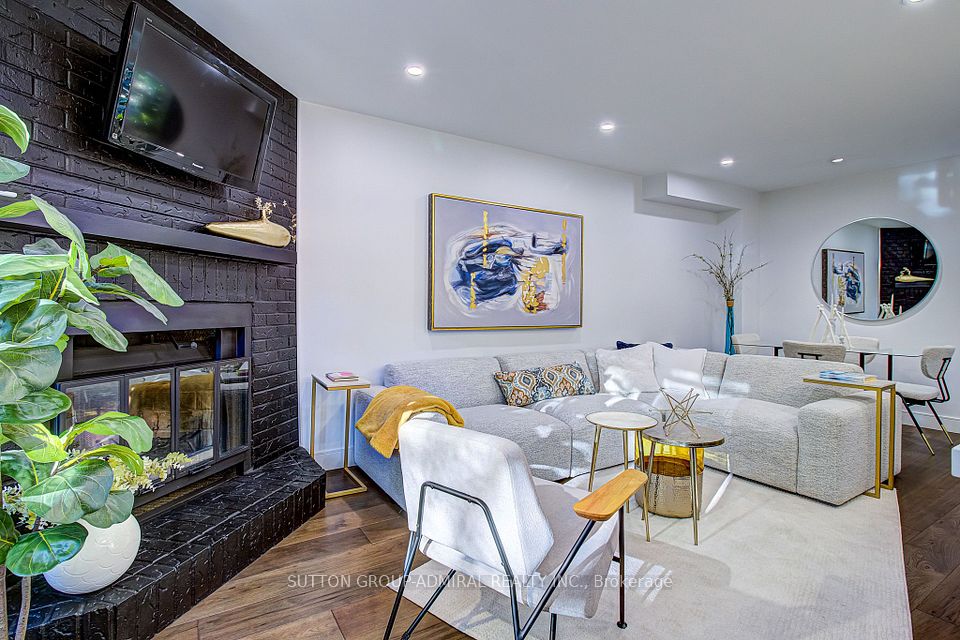 16 Beaumont Place, Vaughan, ON L4J 1X2 11