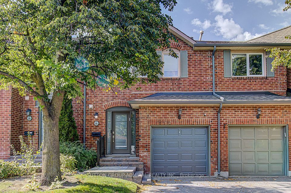 Condo Townhouse at 16 Beaumont Place, Vaughan, ON L4J 1X2