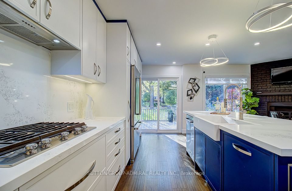 16 Beaumont Place, Vaughan, ON L4J 1X2 8