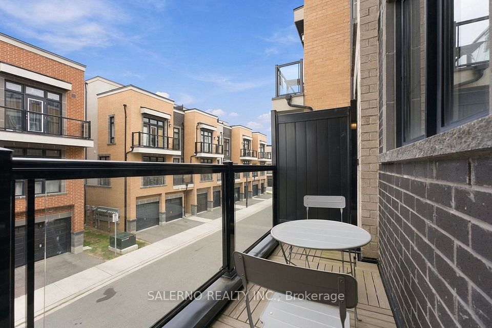 8 Sayers Lane TH 7, Richmond Hill, ON L4E 1J4 22