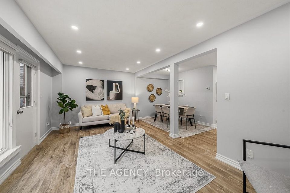 1 Wootten Way S 32, Markham, ON L3P 3H7 8
