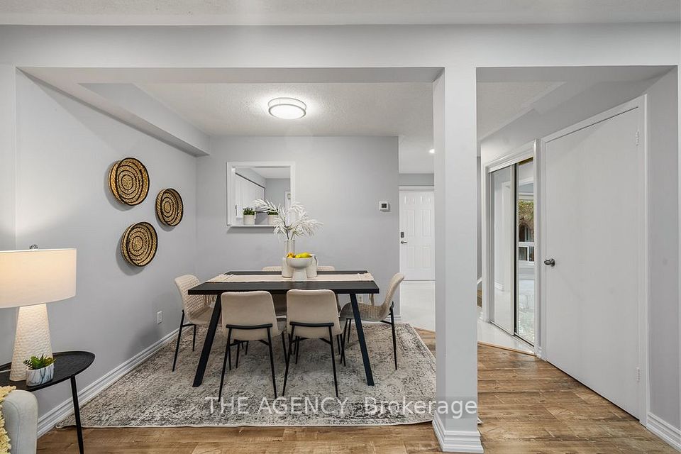 1 Wootten Way S 32, Markham, ON L3P 3H7 11