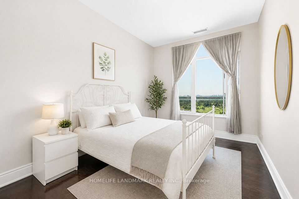 325 South Park Road 325-PH9, Markham, ON L3T 0B8 12