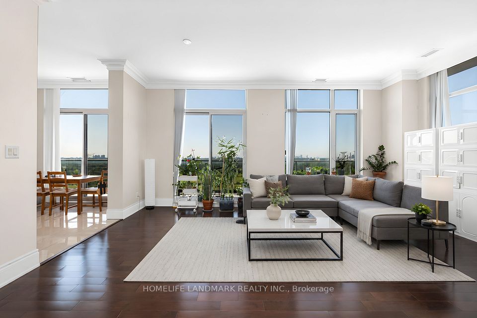 325 South Park Road 325-PH9, Markham, ON L3T 0B8 4