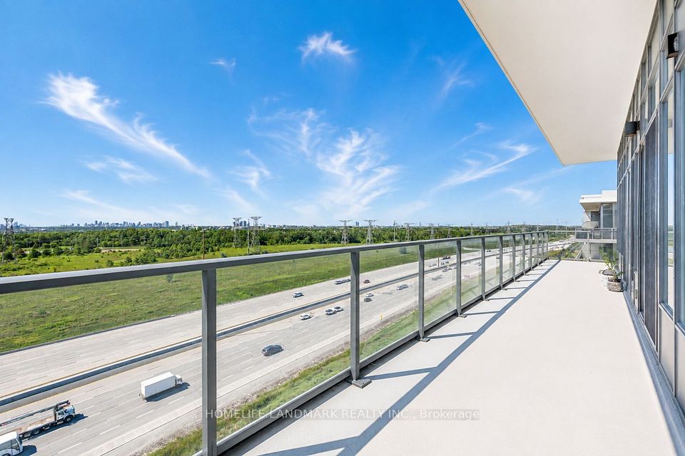 325 South Park Road 325-PH9, Markham, ON L3T 0B8 7
