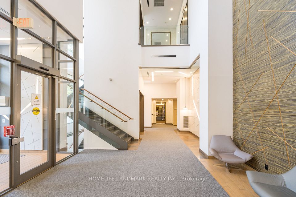 325 South Park Road 325-PH9, Markham, ON L3T 0B8 24