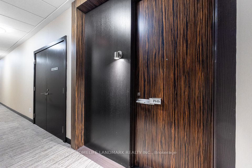 325 South Park Road 325-PH9, Markham, ON L3T 0B8 20