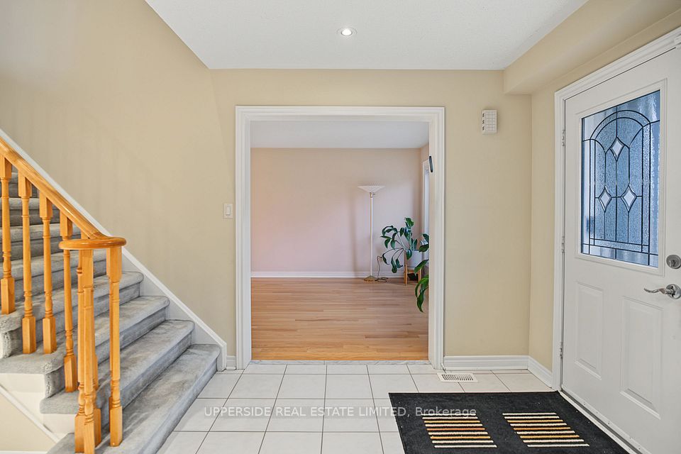 99 Glenforest Drive, Vaughan, ON L4J 8K5 5