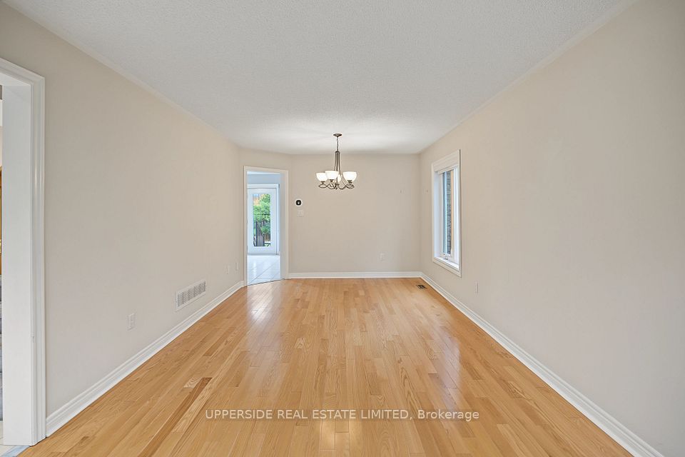 99 Glenforest Drive, Vaughan, ON L4J 8K5 8