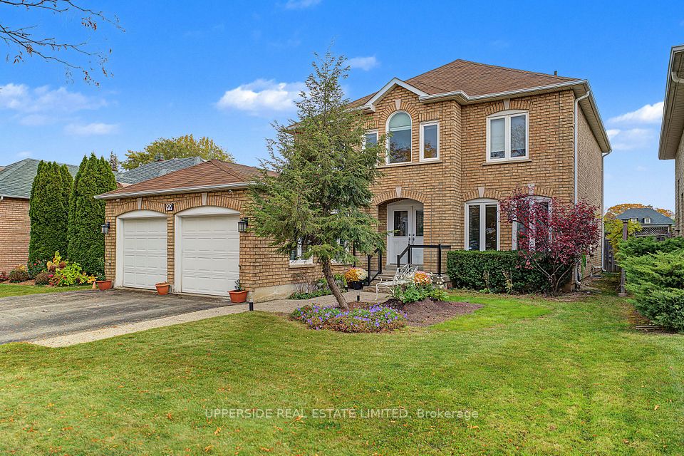 99 Glenforest Drive, Vaughan, ON L4J 8K5 2