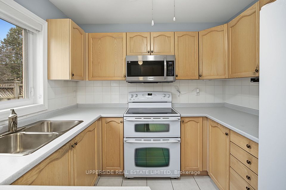 99 Glenforest Drive, Vaughan, ON L4J 8K5 13
