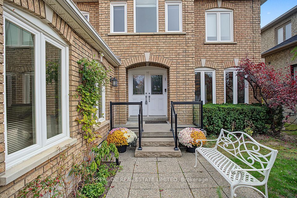 99 Glenforest Drive, Vaughan, ON L4J 8K5 3