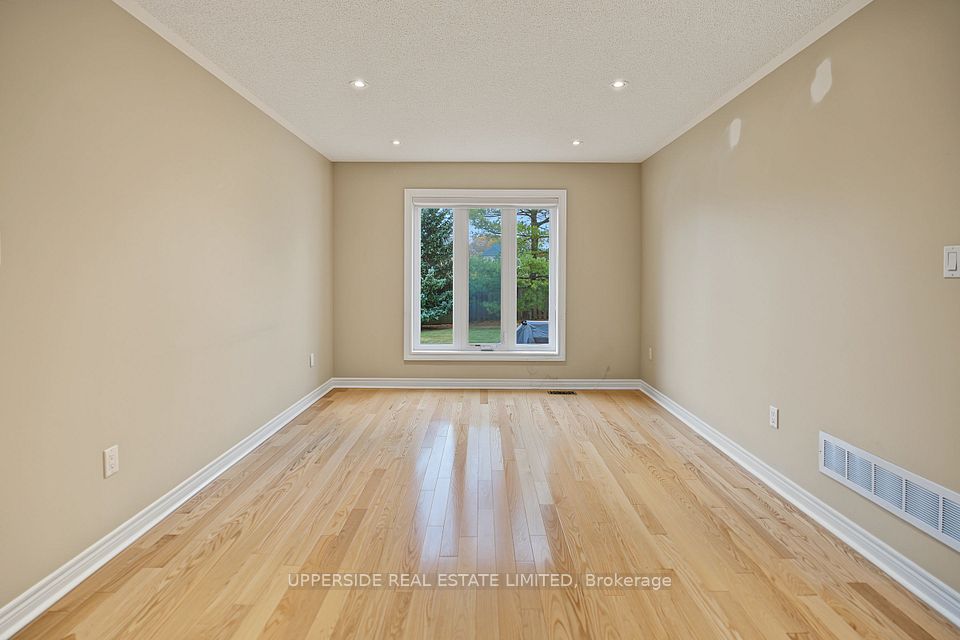 99 Glenforest Drive, Vaughan, ON L4J 8K5 17