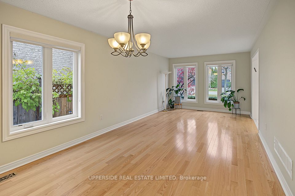 99 Glenforest Drive, Vaughan, ON L4J 8K5 6