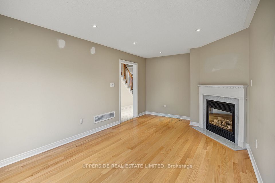 99 Glenforest Drive, Vaughan, ON L4J 8K5 15