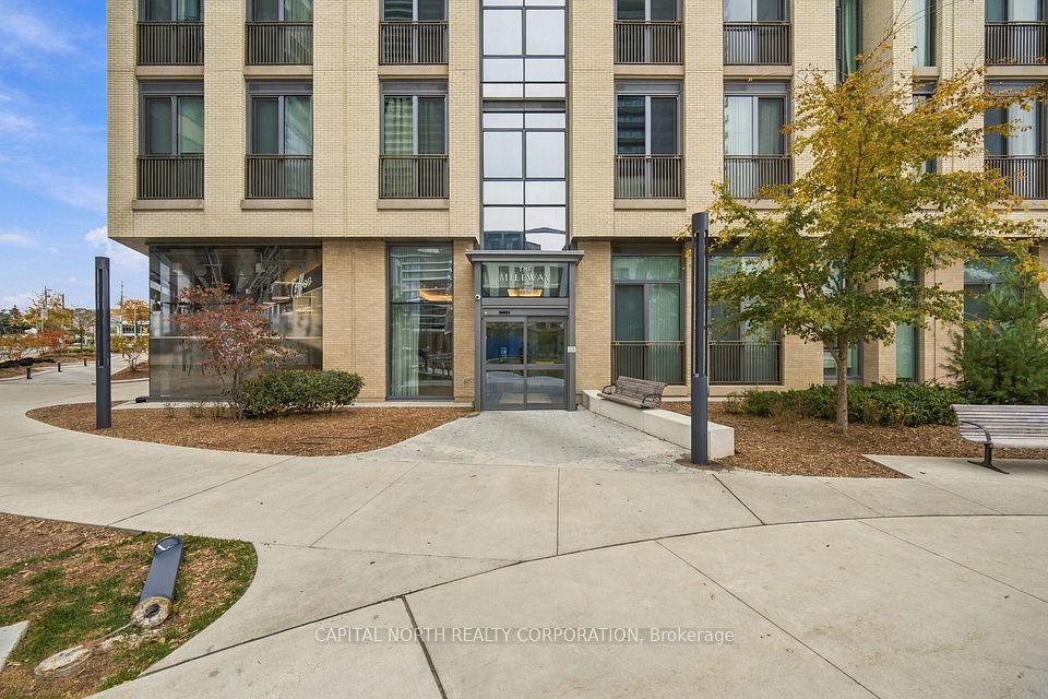 7890 Jane Street 1612, Vaughan, ON L4K 0K9 2