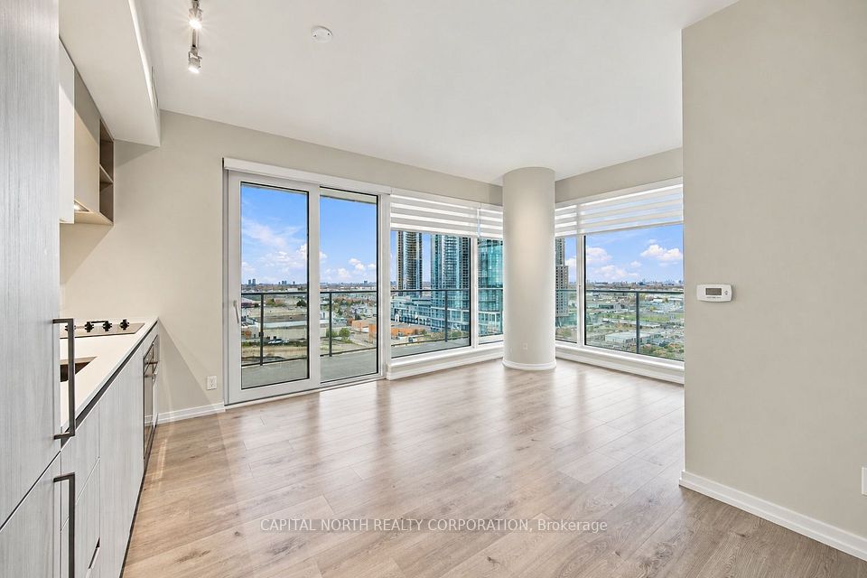 7890 Jane Street 1612, Vaughan, ON L4K 0K9 6