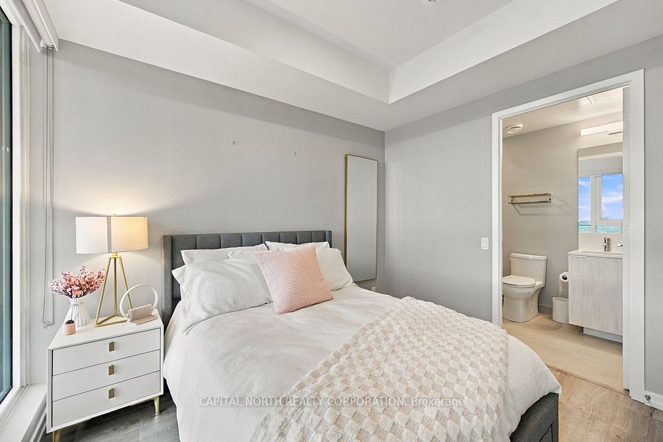 7890 Jane Street 1612, Vaughan, ON L4K 0K9 21
