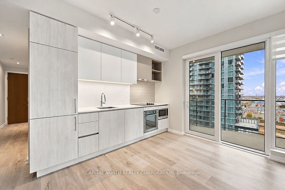 7890 Jane Street 1612, Vaughan, ON L4K 0K9 8