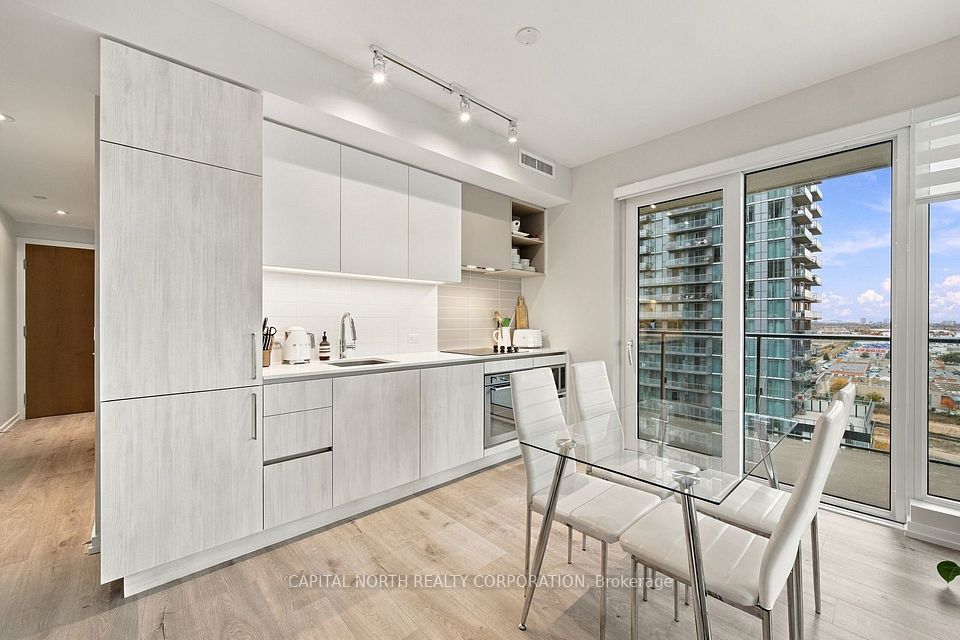 7890 Jane Street 1612, Vaughan, ON L4K 0K9 9