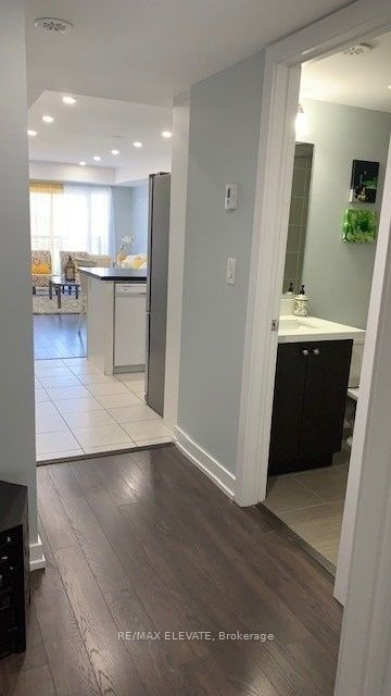 30 Dunsheath Way 518, Markham, ON L6B 0A1 17