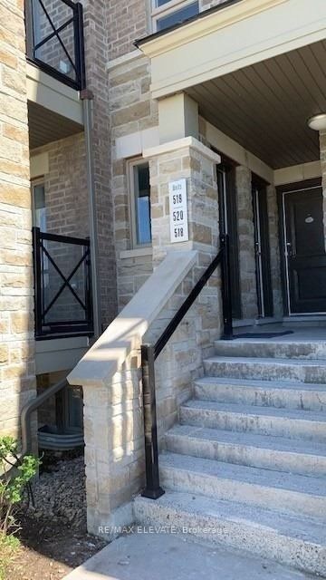 30 Dunsheath Way 518, Markham, ON L6B 0A1 4