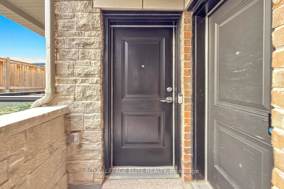198 Pine Grove Road 06, Vaughan, ON L4L 1X3 4