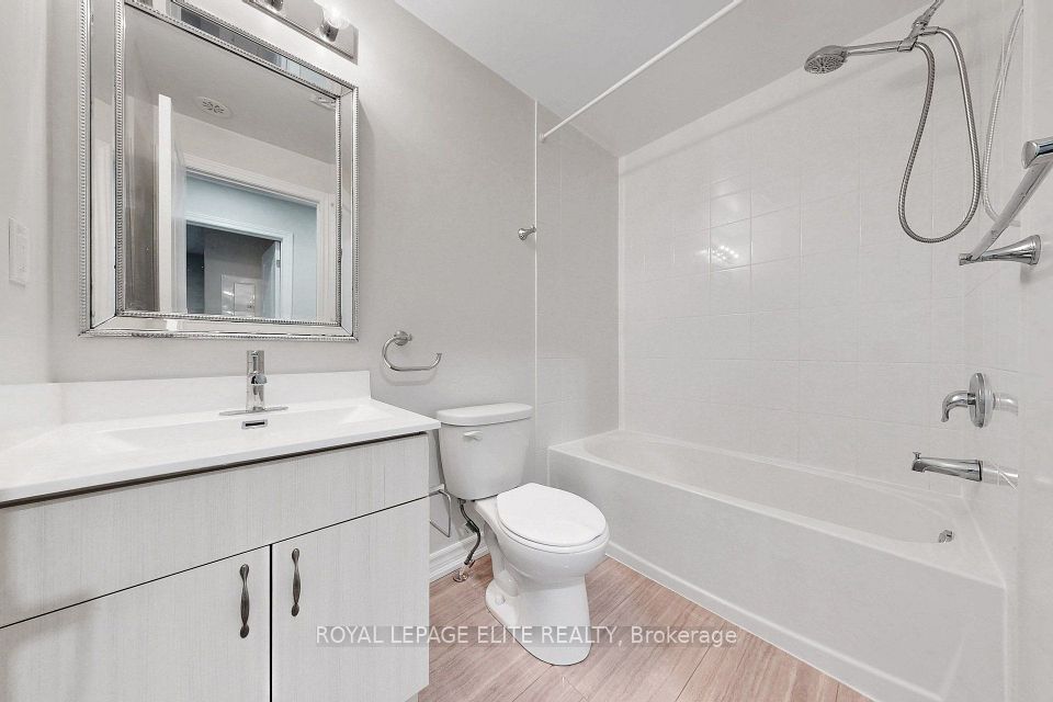 198 Pine Grove Road 06, Vaughan, ON L4L 1X3 15