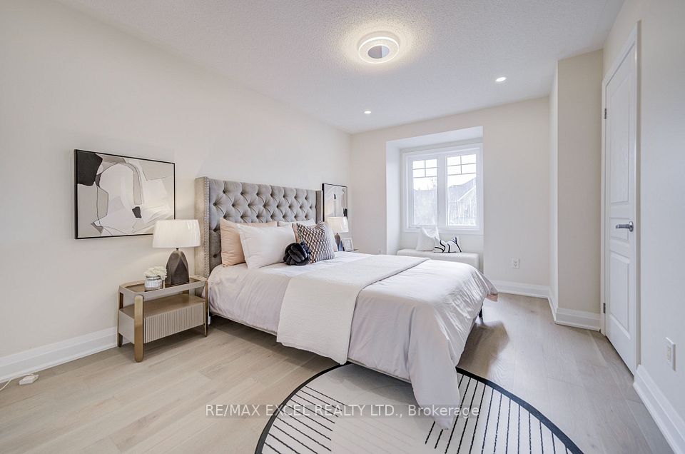 22 Pitney Avenue, Richmond Hill, ON L4E 4Y6 21